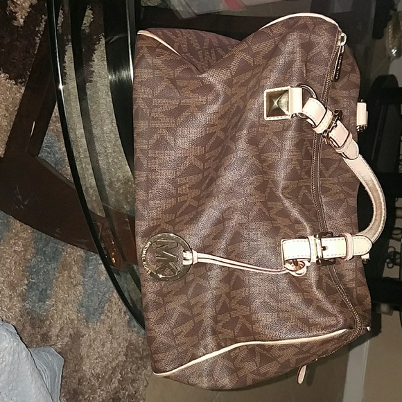 Authentic Michael Kors satchel bag - Picture 1 of 8